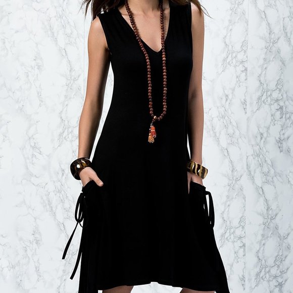 Milan Kiss Dresses & Skirts - Black Pocket V-Neck Dress - Size XL